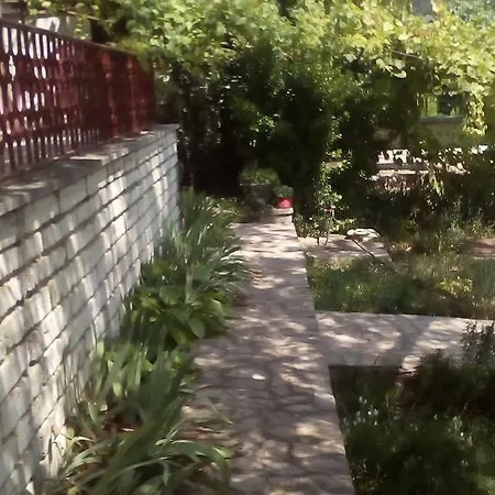 Guest house Elina Balchik